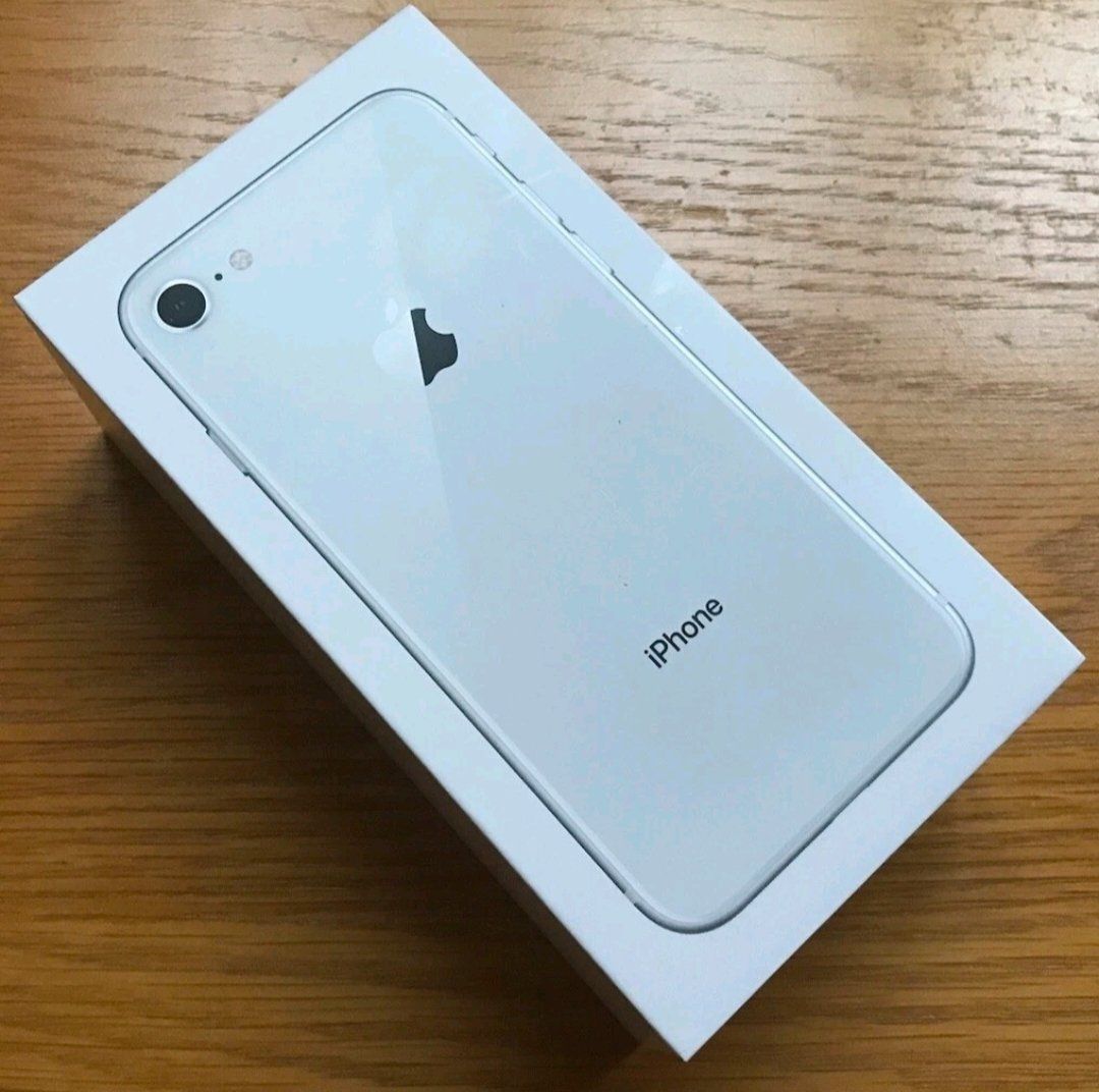 Apple Handys / Smartphones: Iphone 8 (64GB) Akku 100% – Gebraucht aus Luzern von Waince786 2
