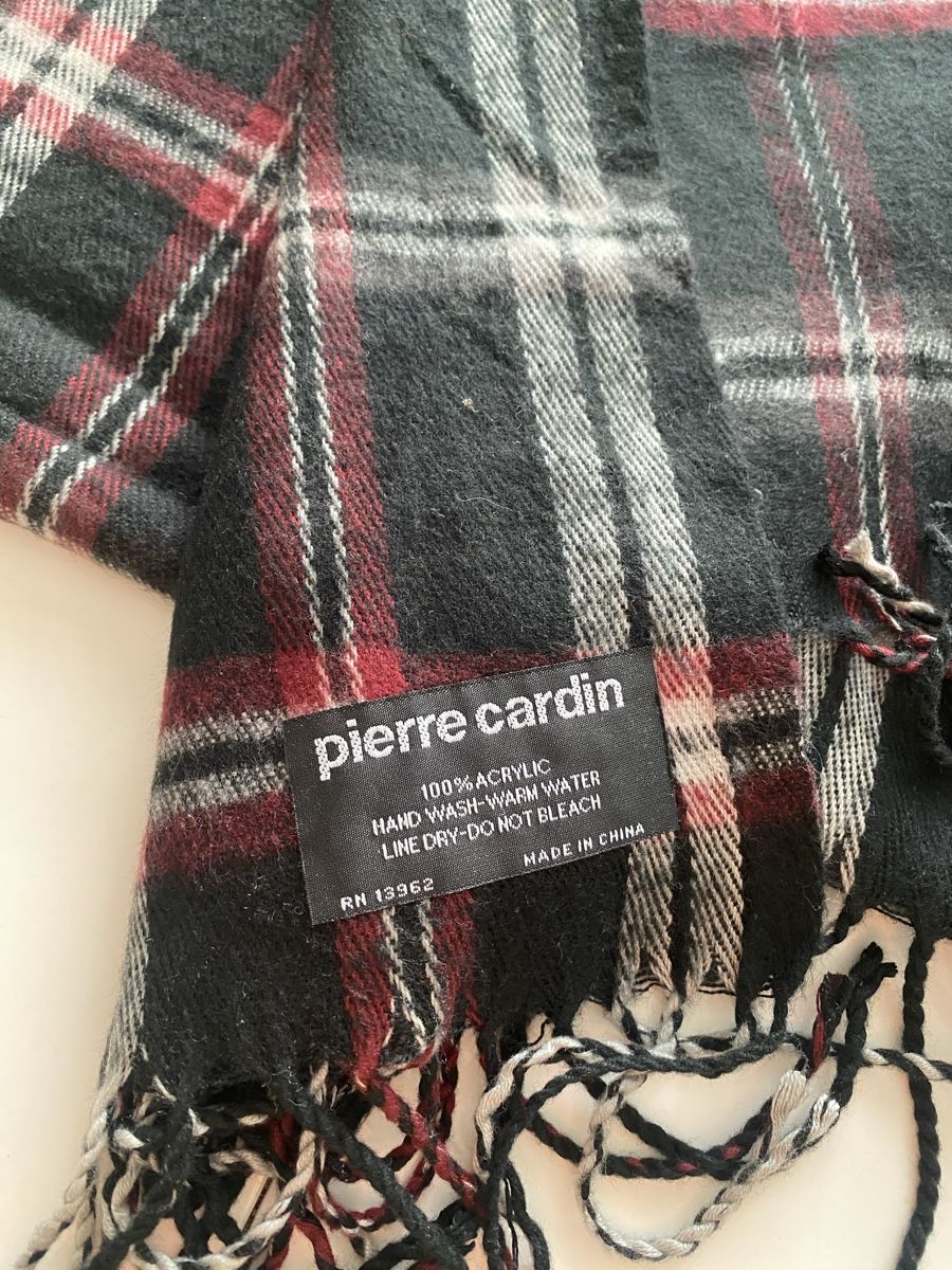 Pierre Cardin Foulard & Sciarpe: Pierre Cardin 100% Acryl schal – Usato da Opfikon venduto da Luis144 1