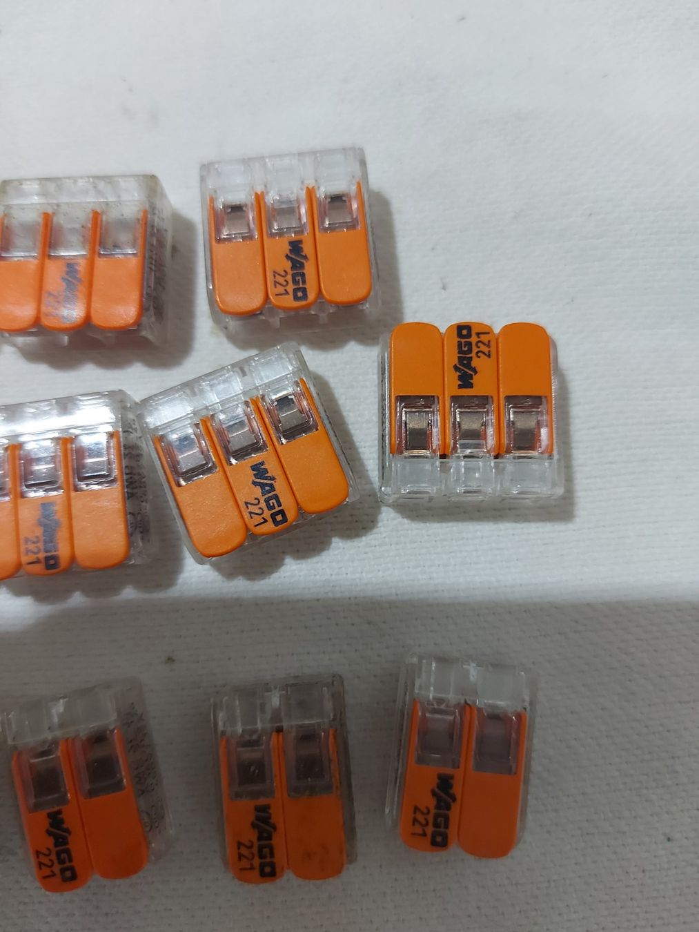 Componenti elettronici: WAGO Klemmen 221 SET mit 20 Stück – Usato da Rheinau venduto da profitronic.shop 4