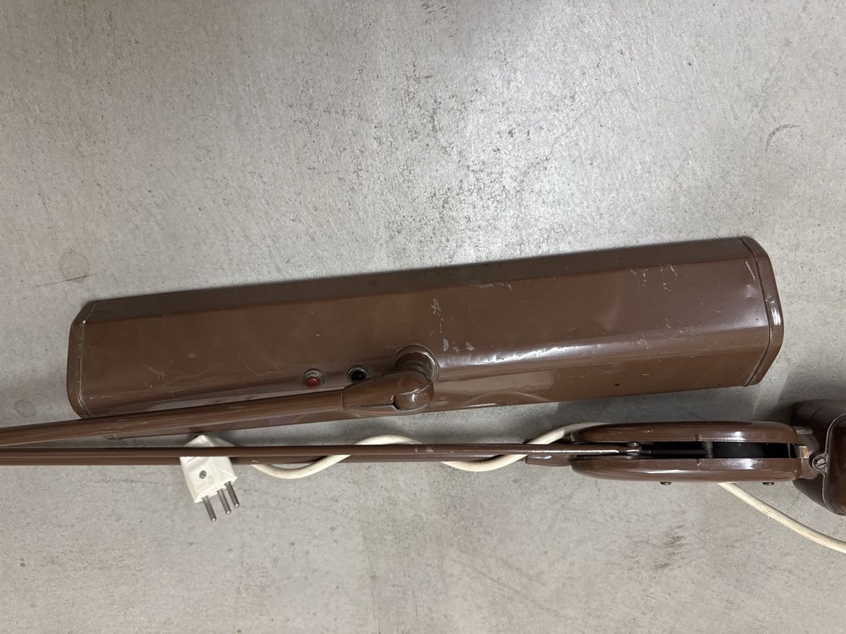 Lampade: Braune mit 2 Leuchtstoffröhren, Vintag – Usato da Basel venduto da par_88bb 4