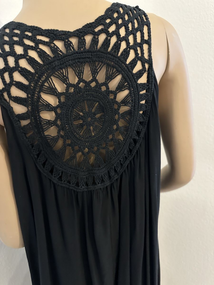 Kleider: Damen Sommerkleid mit Raffinierten Optik – Gebraucht aus Basel von Ivana_4 4