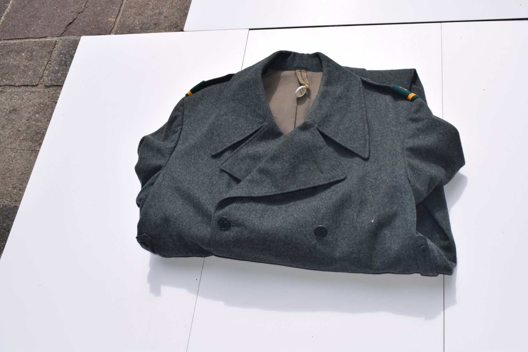 Schweizer Armee Uniformi: Militäruniform 49 – Usato da Weiningen ZH venduto da Gubristtunnel 4
