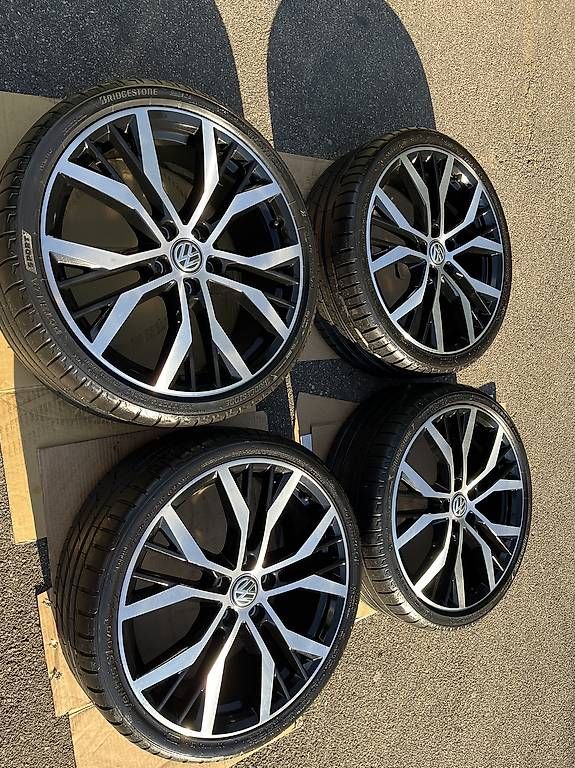 Volkswagen Pneumatici & Ruote complete: Golf 7 GTI  Santiago Original VW – Nuovo (secondo la descrizione) da Regensdorf venduto da Bani007 3