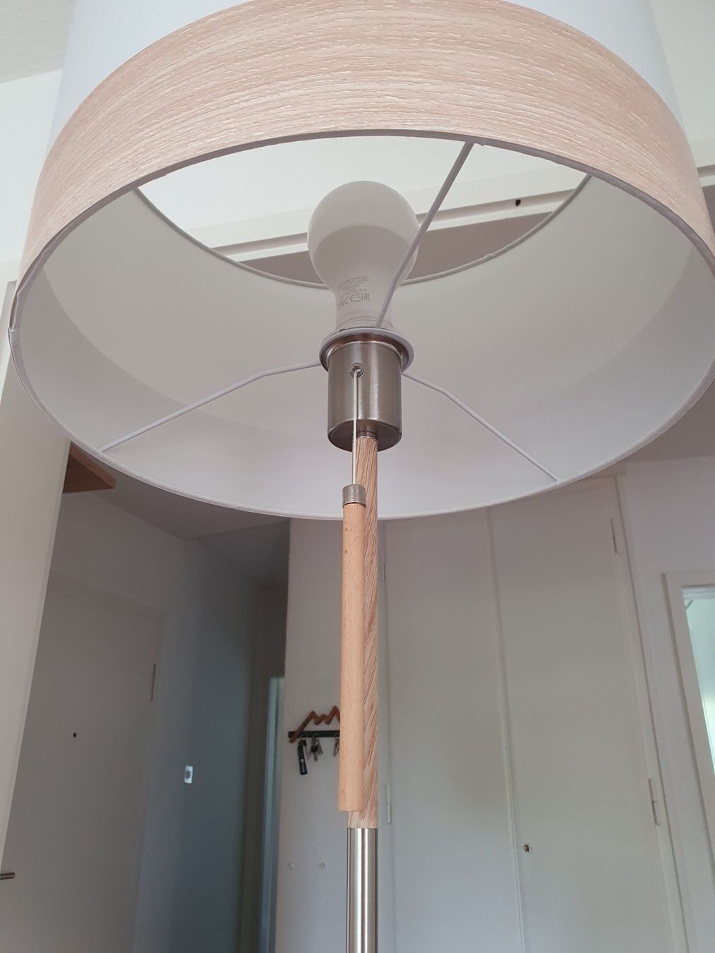 Lampade: Globo Stehleuchte Chipsy – Usato da Zürich venduto da car_h899 2