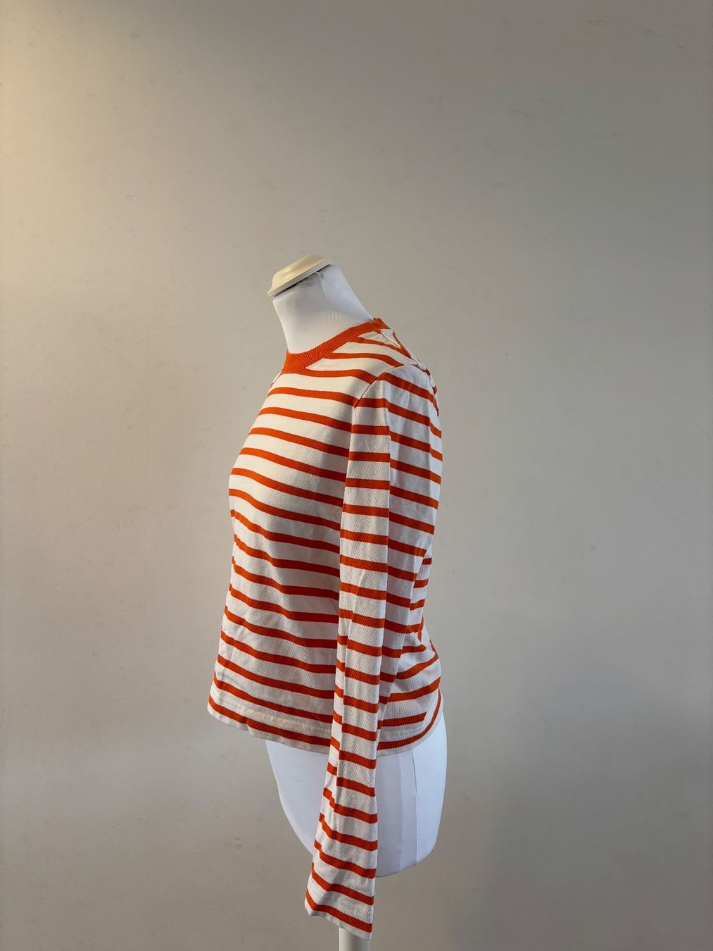 Cos Tops: TOP À MANCHES LONGUES & RAYURES COS – Gebraucht aus Petit-Lancy von vic_k6tl 1