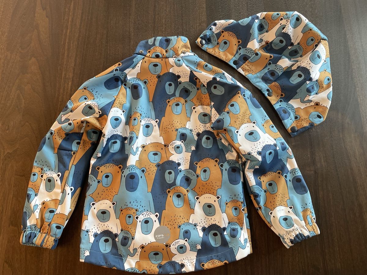 Icepeak Giacche & Cappotti: Kinder Softshelljacke Icepeak Bärenmuster Grösse 110 – Usato da Burgdorf venduto da tom_hjl5 1
