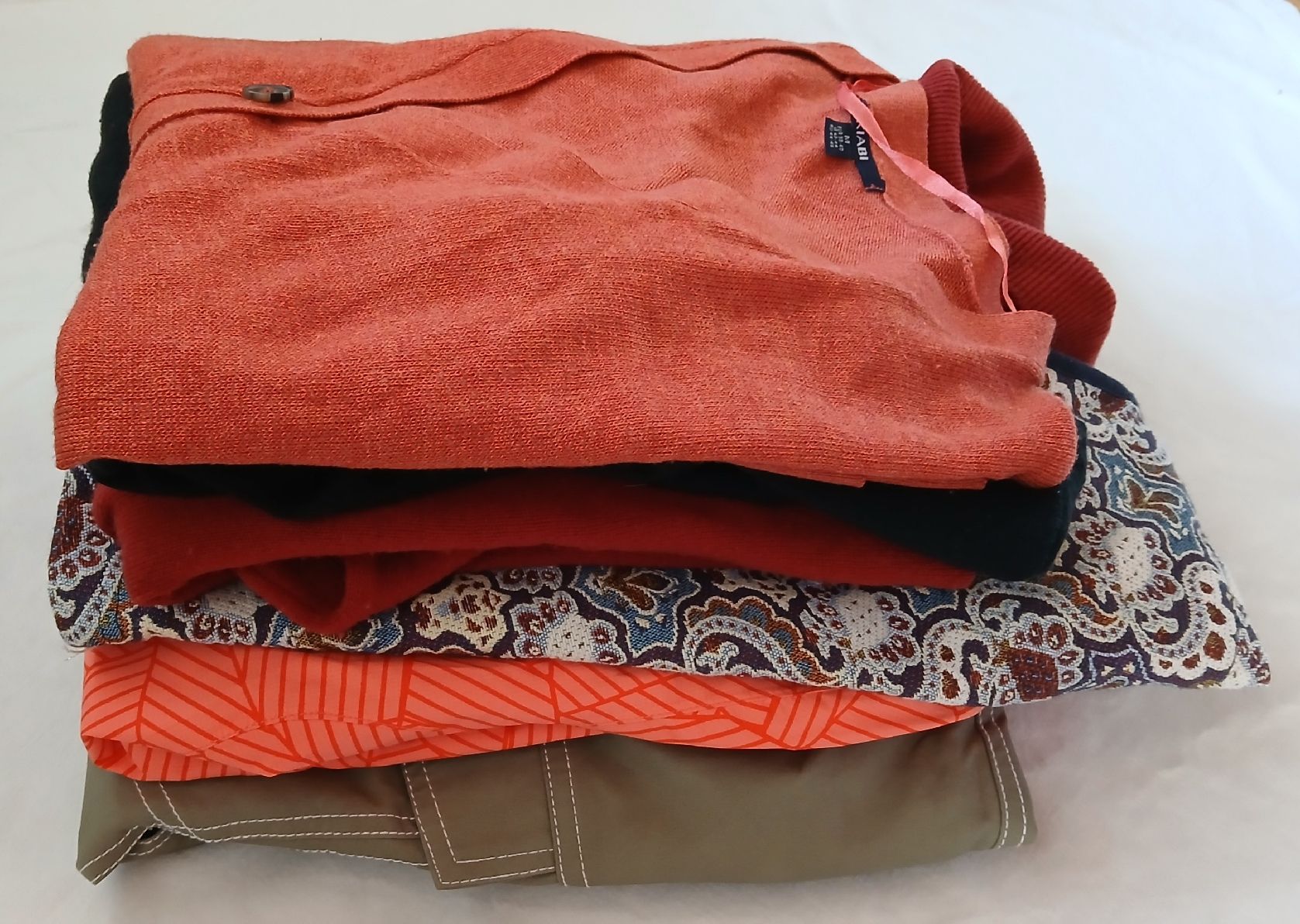 Kleiderpakete: Lot d'habits Taille M – Gebraucht aus Tramelan von Belleza82 1