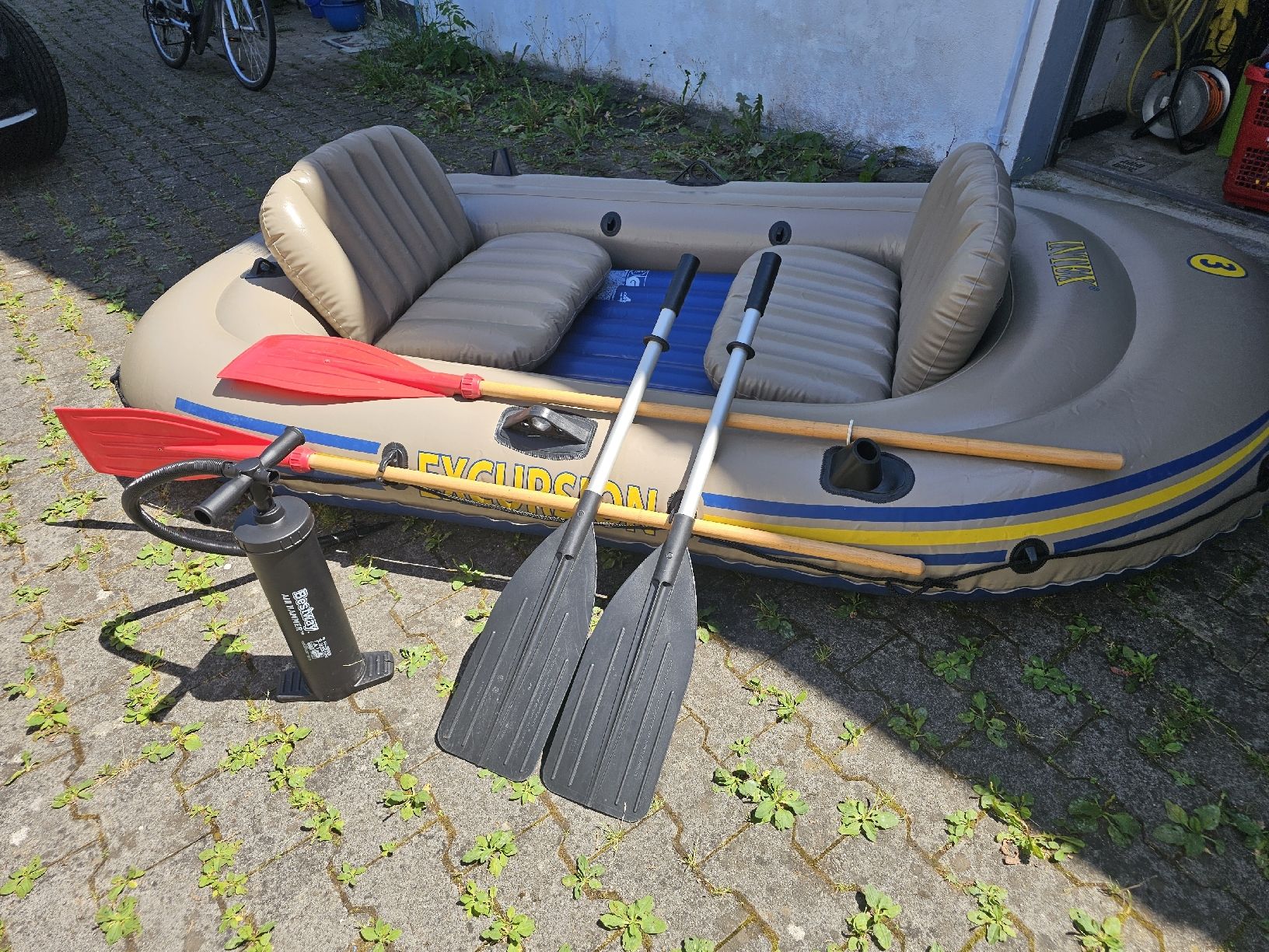 Bateaux: Intex Gummiboot Excursion 3 – D'occasion à Lengnau AG par papamarc