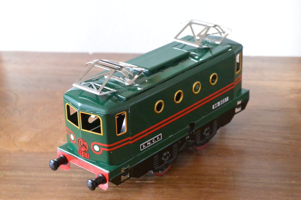 HORNBY FRANCE LOCOMOTIVE électrique SNCF BB-8051 20V en O en partie de boîte EUR 60,00 - FR