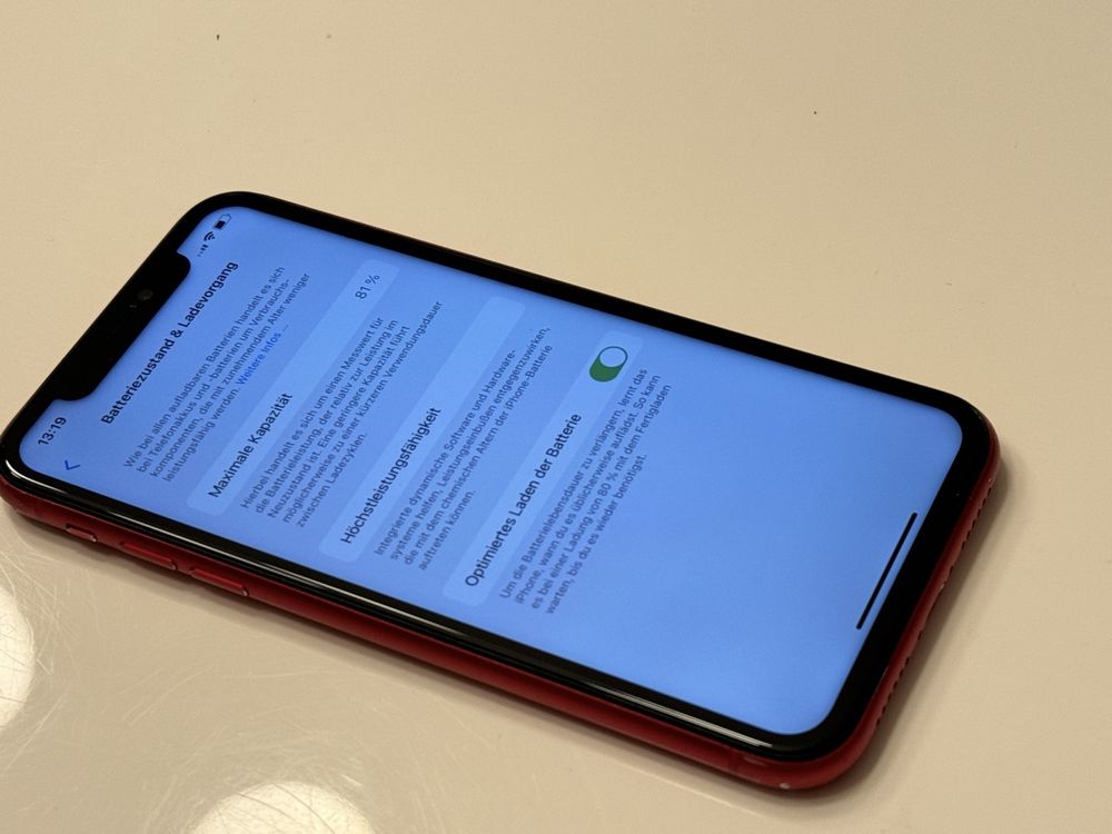 iPhone 11 - 64 GB Rot (Defekt) in für CHF 111 – mit Lieferung auf ...