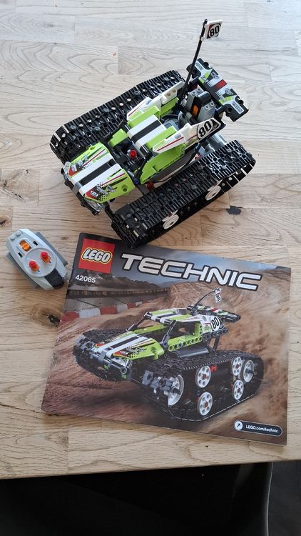 Lego Technic 42065 RC Kettenfahrzeug 1