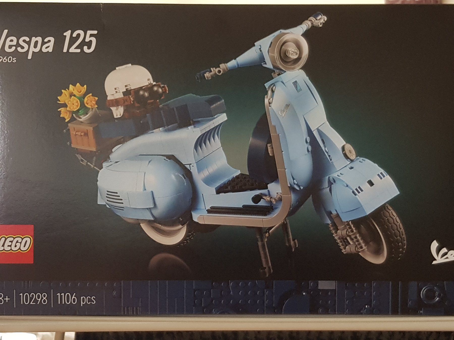 Lego Baukästen: Lego 10298 Vespa 125 – Neu und originalverpackt aus Luzern von Iorek_Byrnison 1