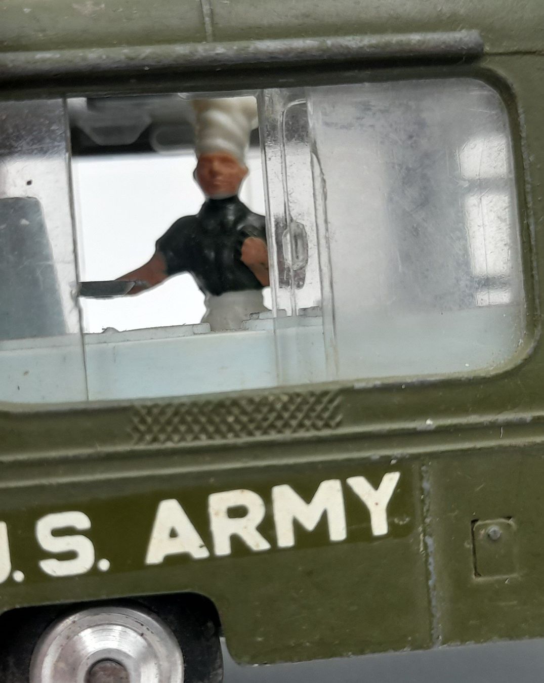 Corgi Toys Modellini d'auto: Corgi 359 U.S. Army Field Kitchen Karrier Van – Usato da St-Sulpice VD venduto da Davyd-a-Doc 6