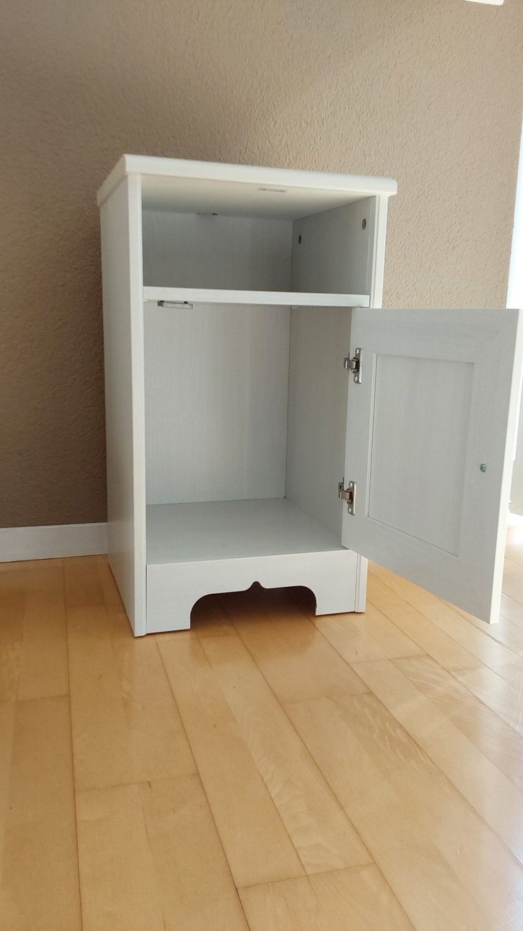 Ikea Comodini: Nachttisch – Usato da Oberhasli venduto da mudeli01 1