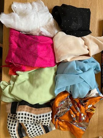 Lot de 8 foulards