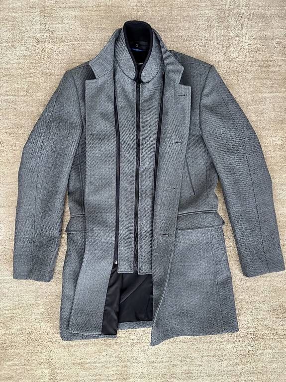 Globus Mäntel: Coat Globus Studio – Gebraucht aus Lausanne von FMDW 2