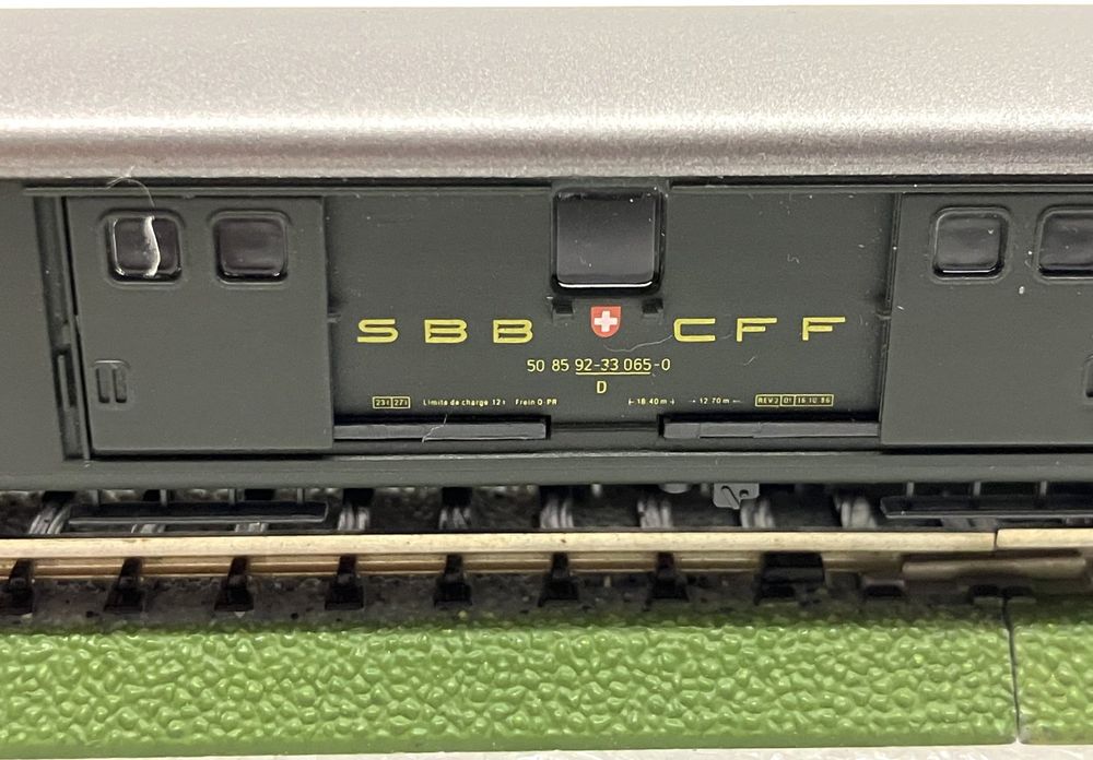 Arnold Modelleisenbahnen: Arnold 3713 N= Leichtstahl Gepäckwagen SBB D 065-0 - in OVP – Neu (gemäss Beschreibung) aus Thun von retoolinoo 1