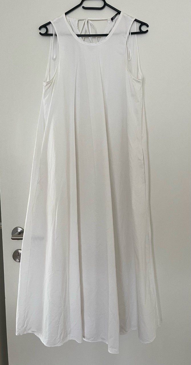 Zara Vestiti: Freizeitkleid von Zara, Gr. S, Farbe weiss – Nuovo (secondo la descrizione) da Triesen venduto da dardaleni