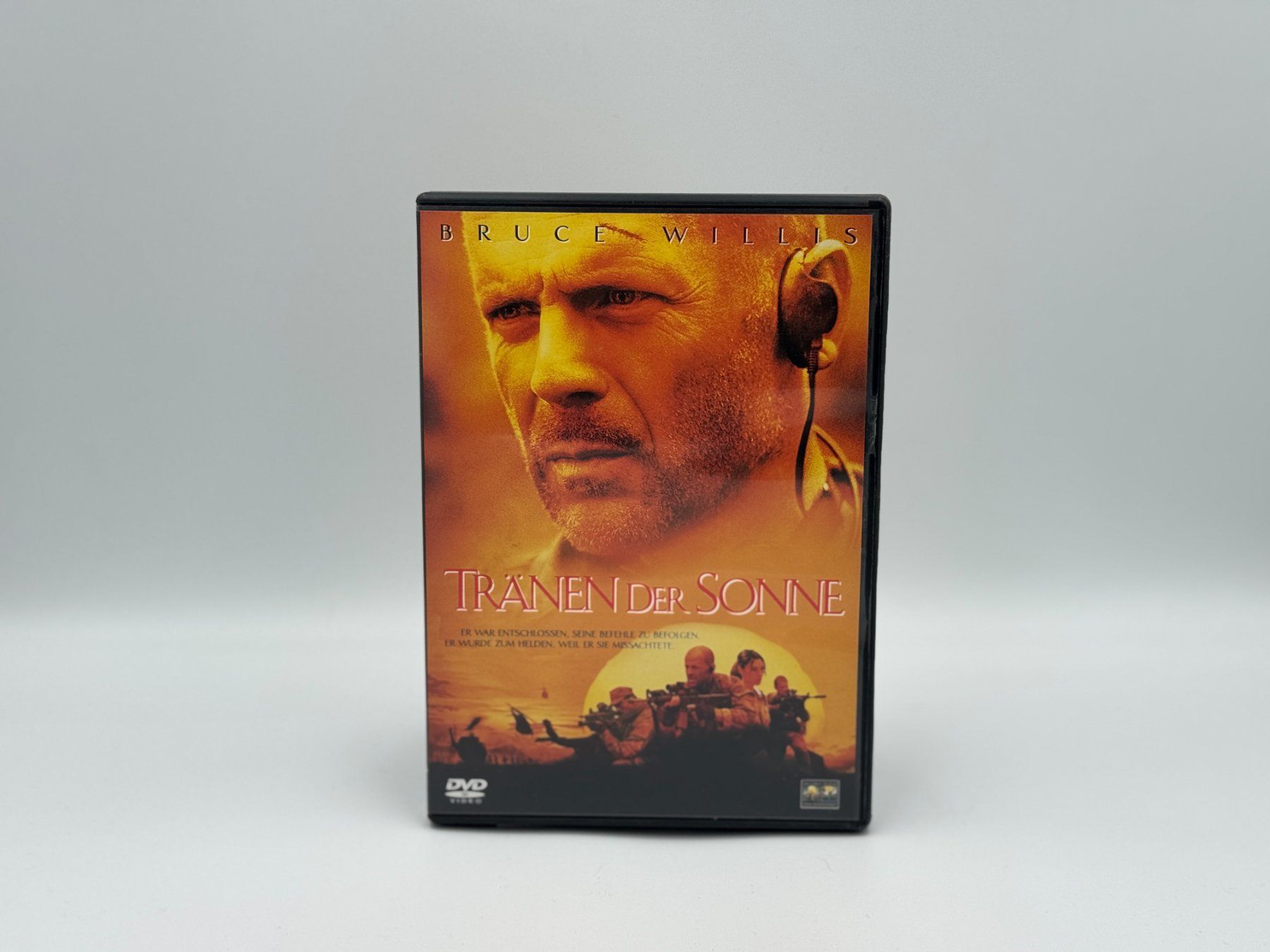 Tutti i DVDs: TRÄNEN DER SONNE - Versand A-Post nur CHF 2.50 – Usato da Siblingen venduto da goodprice24
