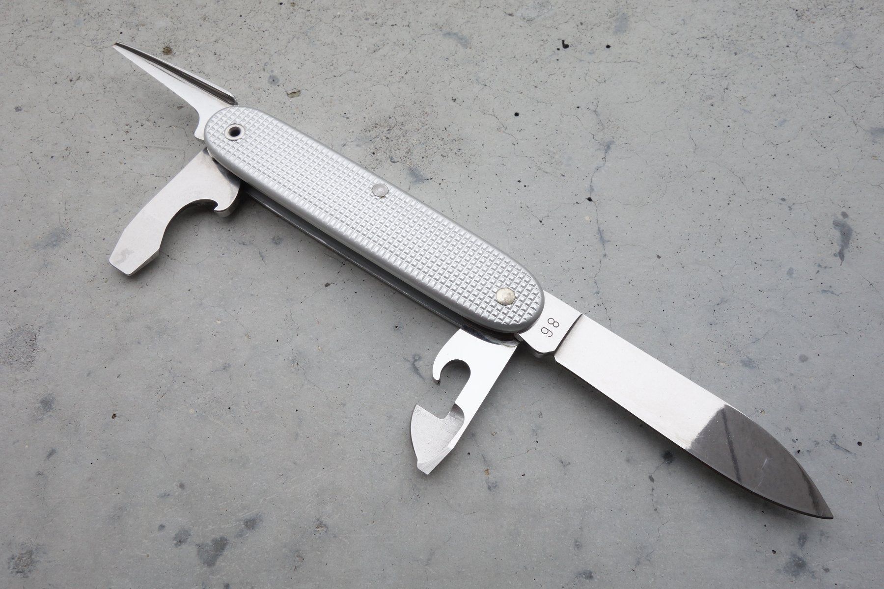 Wenger Coltelli tascabile: Wenger Soldatenmesser 86 – Usato da St. Gallen venduto da 8201 5