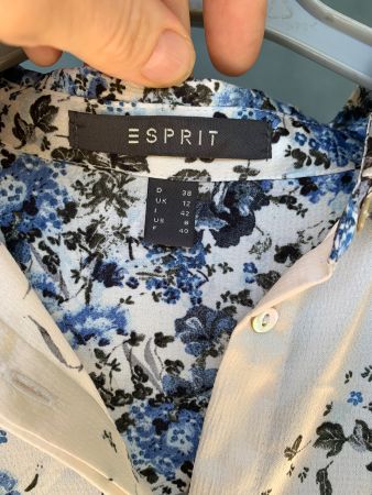 Esprit Bluse mit Rosen, Gr.M