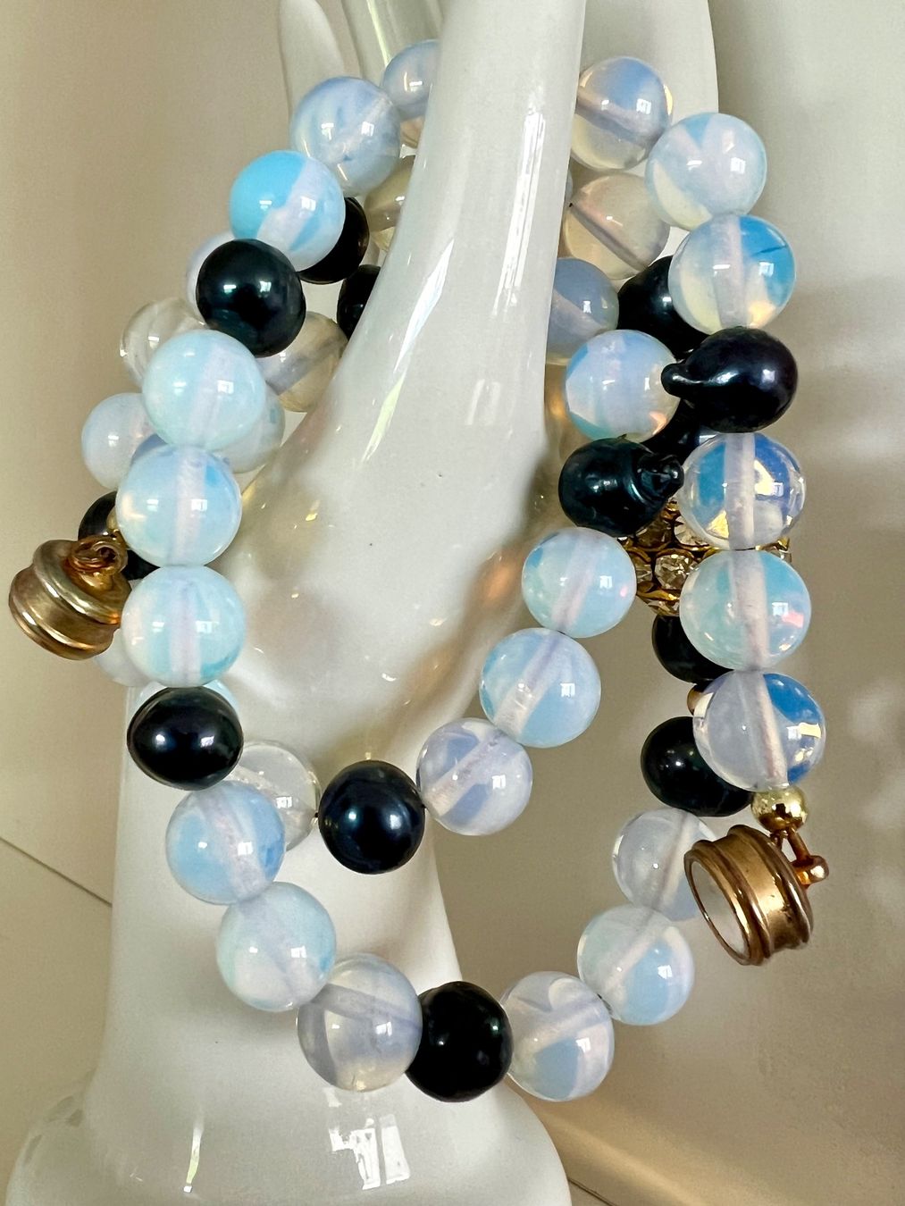 Catenine: SCHIMMERNDE OPALIT KETTE mit Echtperlen & Magnetschliesse – Usato da Ruswil venduto da artbyhand 2