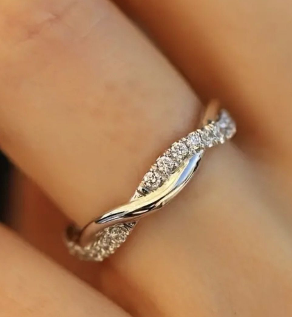 Anelli: Ring mit Strasssteinchen  Gr.10  NEU! – Nuovo e nell'imballaggio originale da Rickenbach b. Wil venduto da cornetta 1
