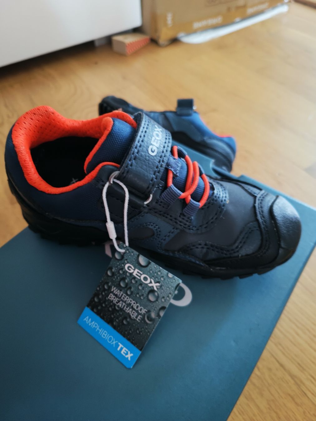 Geox Scarpe da uomo: Geox Amphibiox Tex – Taille 29 – Nuovo e nell'imballaggio originale da Lausanne venduto da ani_vl2w 1