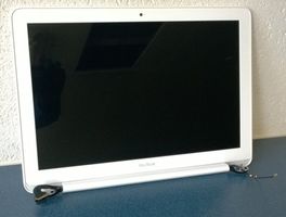 LCD Baugruppe MacBook weiss 7,1 ● Mid 2010 ● A1342 EMC 2935