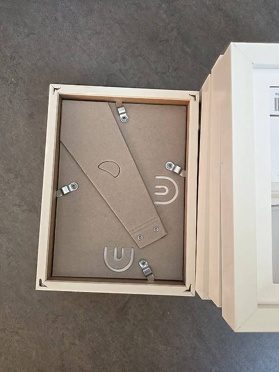 Bilderrahmen: Bilderrahmen Limhall 13x18cm – Gebraucht aus Aarau von moi_plc9