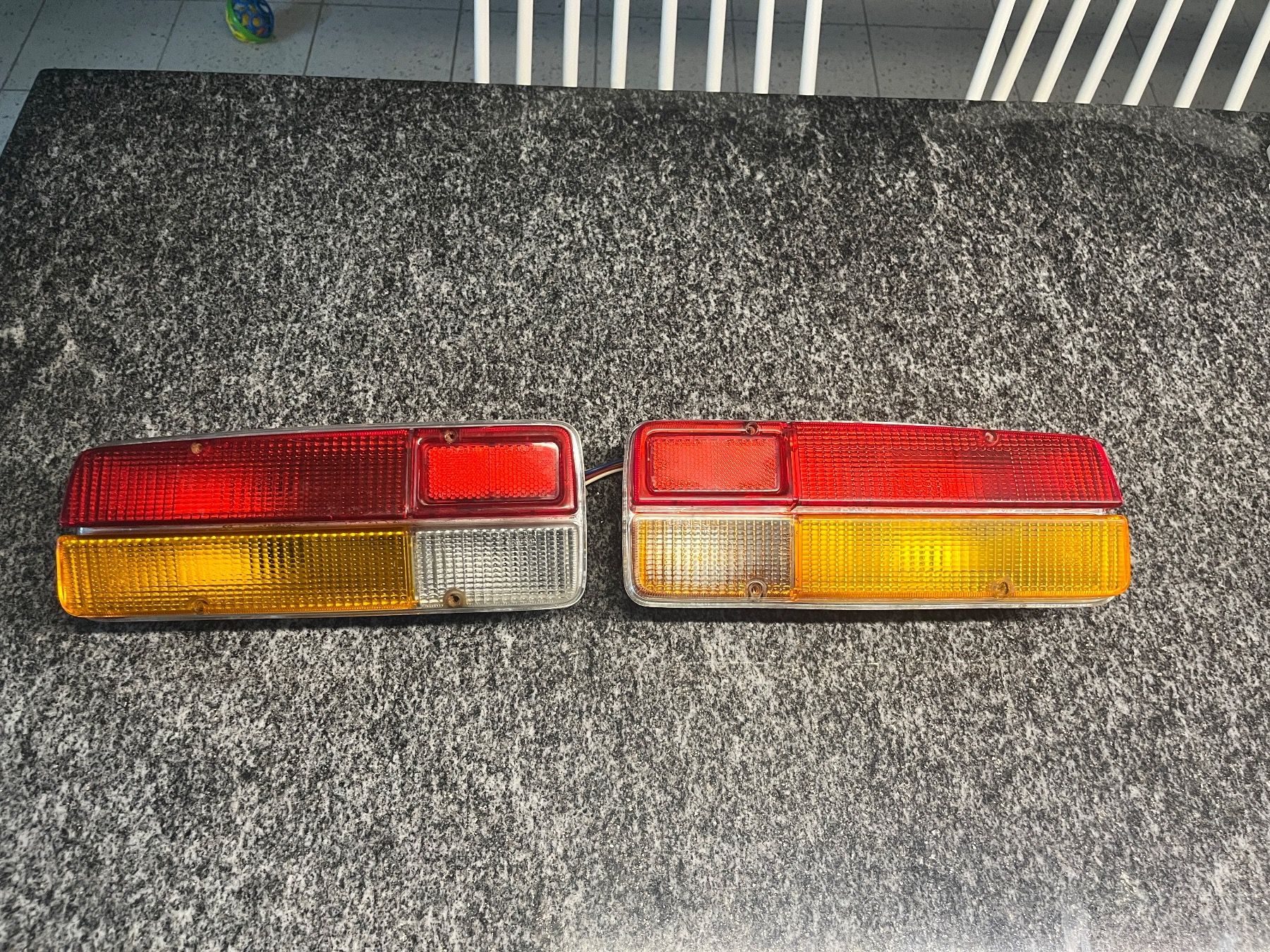 Carello Fari: Alfa Romeo Heckleuchte – Usato da lyss venduto da Loperfido21