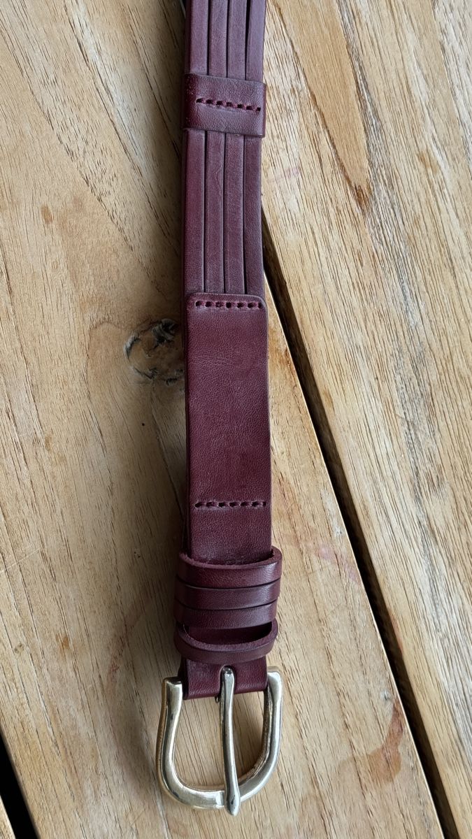 Iro Gürtel: IRO Ledergürtel, Bordeaux – Gebraucht aus Weesen von isabelleST 2
