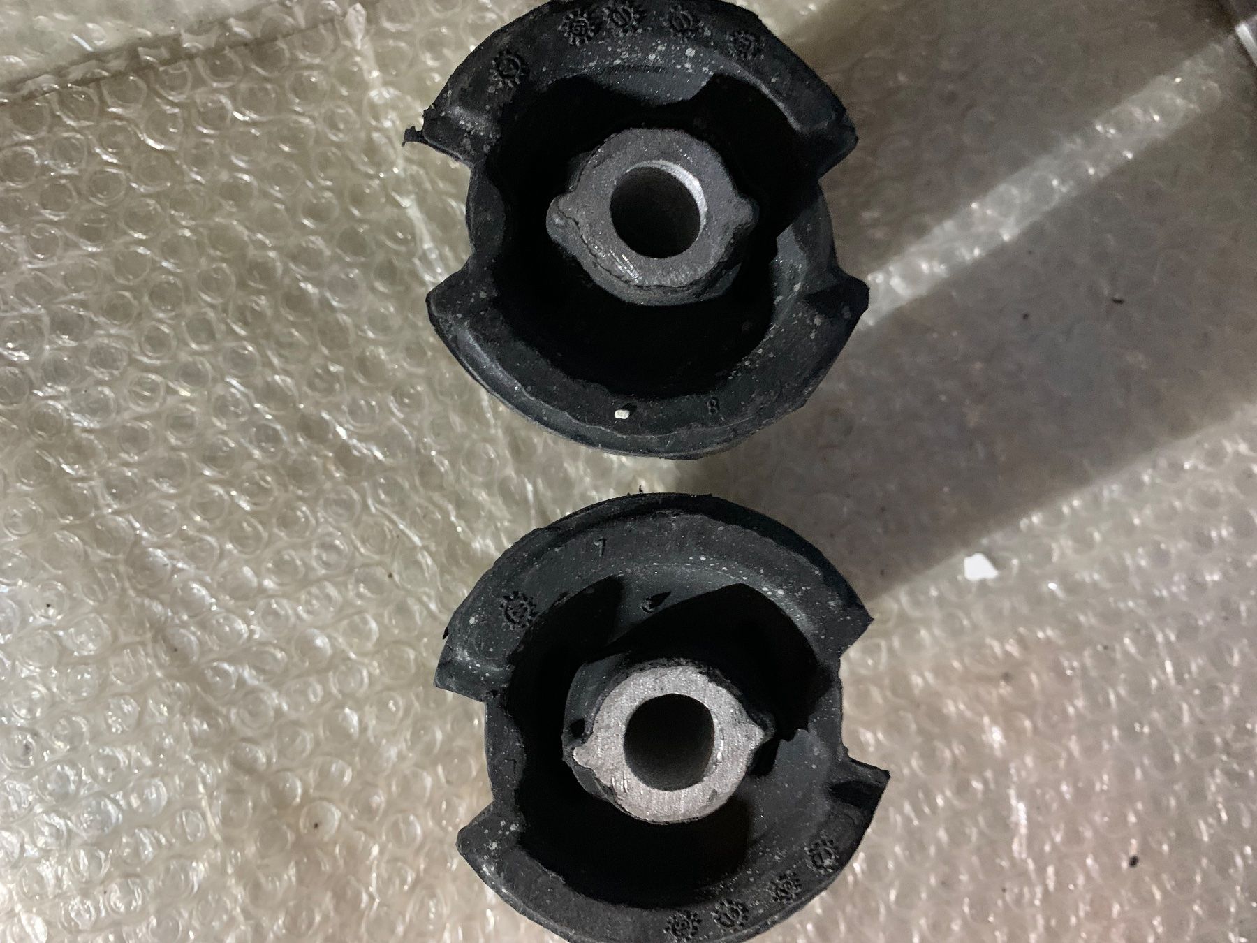 BMW Accessori per altri veicoli: E30 Tonnenlager – Usato da Grenchen venduto da Netii10 2
