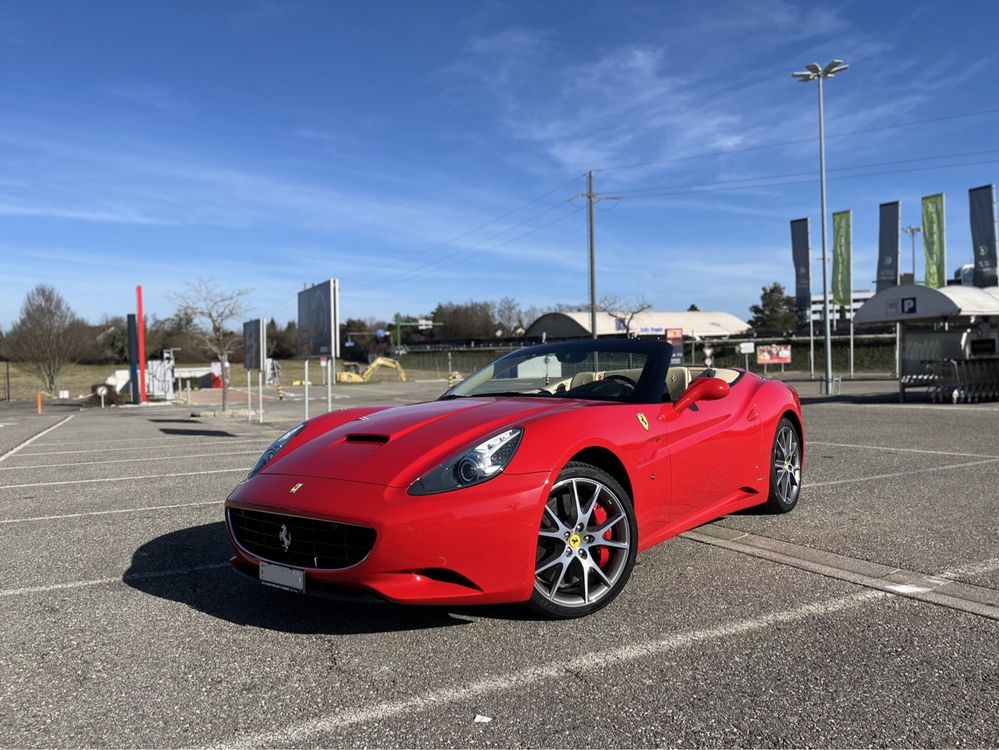 FERRARI CALIFORNIA 4.3 V8 - 2010 - CH AUTO - SPECIAL SPECS