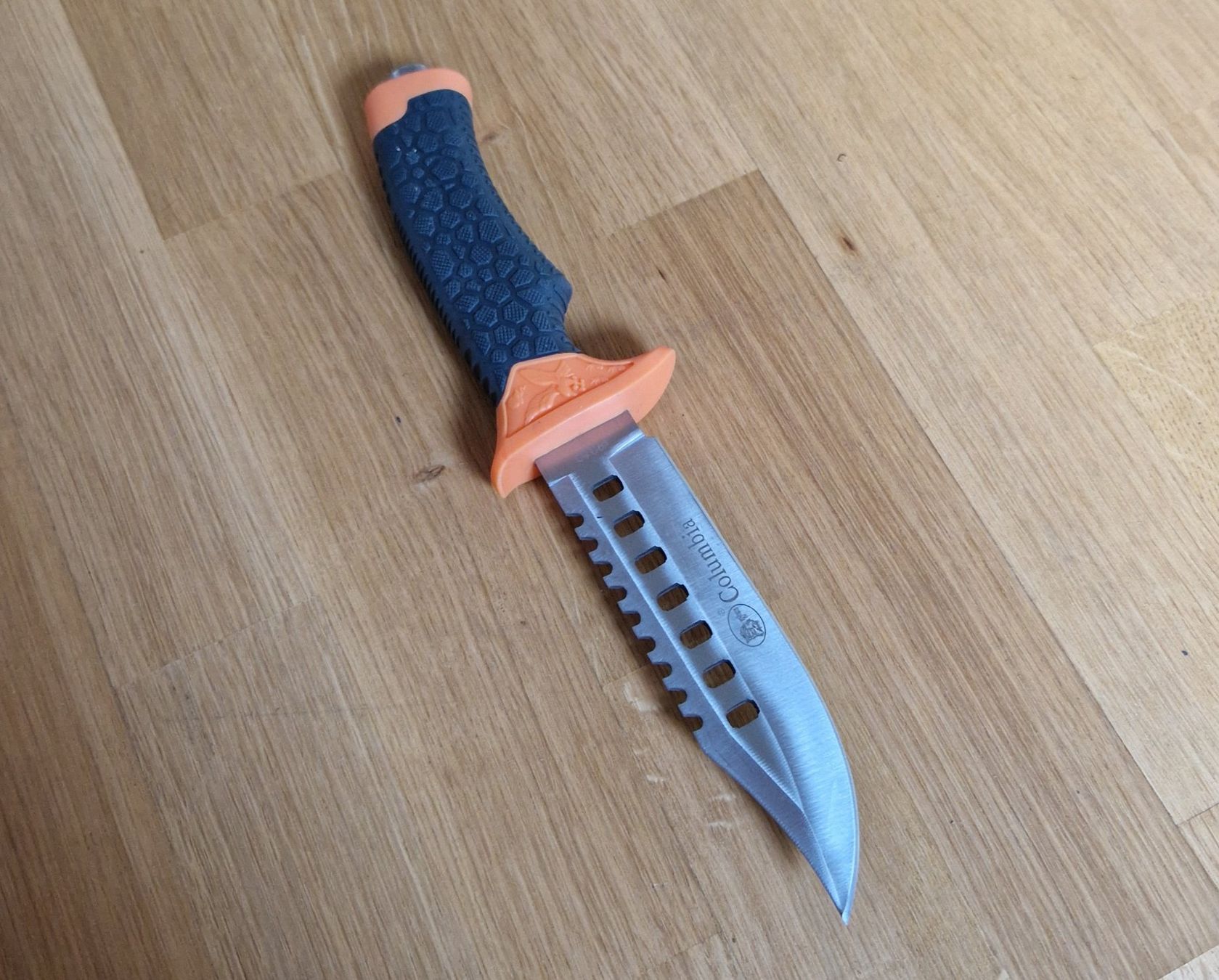 Zubehör: Messer, Dolch – Neu und originalverpackt aus Dorf von Messer-Schweiz 2