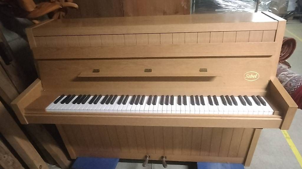 Strumenti musicali: Klavier von L.Sabel Rorschach – Usato da Steinach venduto da Tsgweh