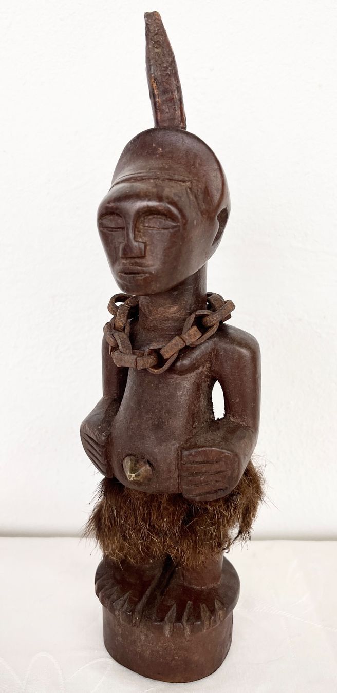 Skulpturen & Statuen: feine ausdrucksstarke alte Songye Figur Höhe 22 cm – Gebraucht aus Rüthi (Rheintal) von Kunsthaus777 2