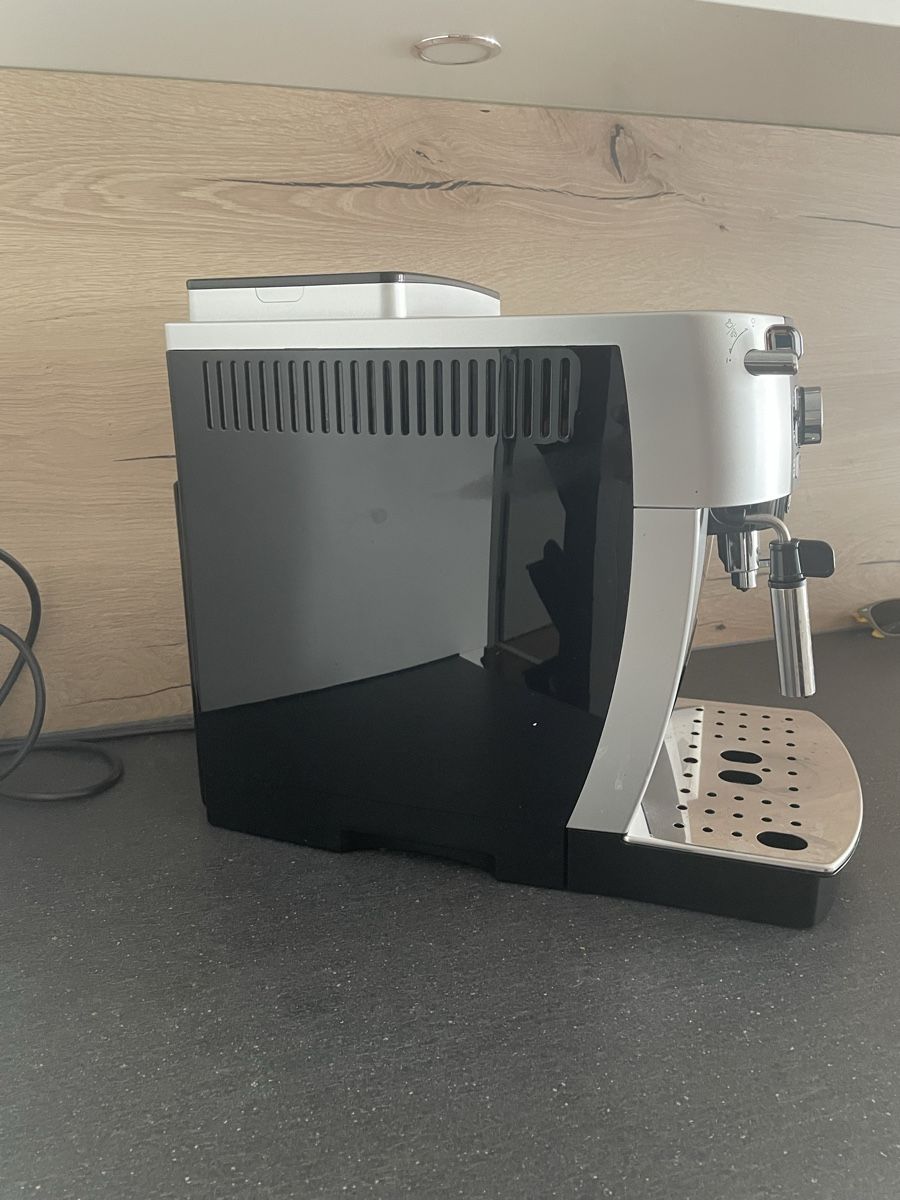 De'Longhi Kaffeemaschinen & Espressomaschinen: Kaffemaschine DeLonghi – Gebraucht aus Hägglingen von Beckenrand_Scheriff 2