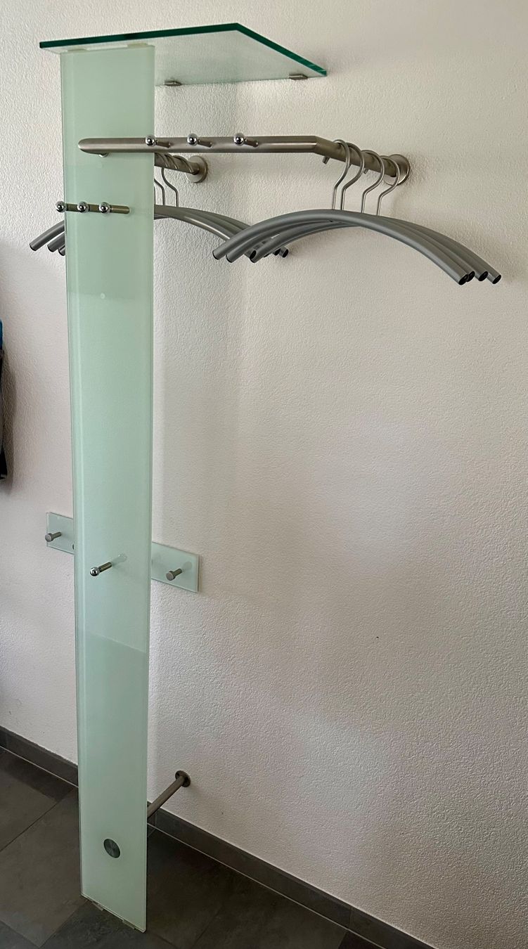 Guardaroba: Garderobe aus Glas – Usato da Flurlingen venduto da Phugentobler 1