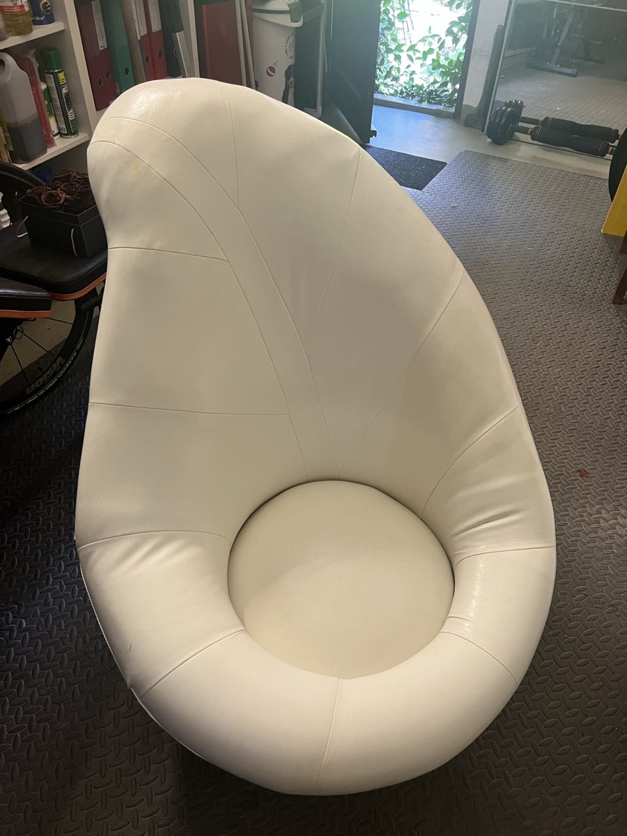 Poltrone: Fauteuil tournant – Nuovo (secondo la descrizione) da Crans VD venduto da sle_7hng 1