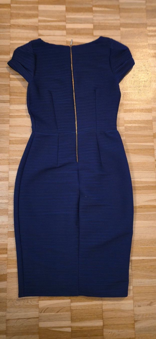 Robes: Kleid Grösse 38/40 – D'occasion à Basel par Galia2000 5