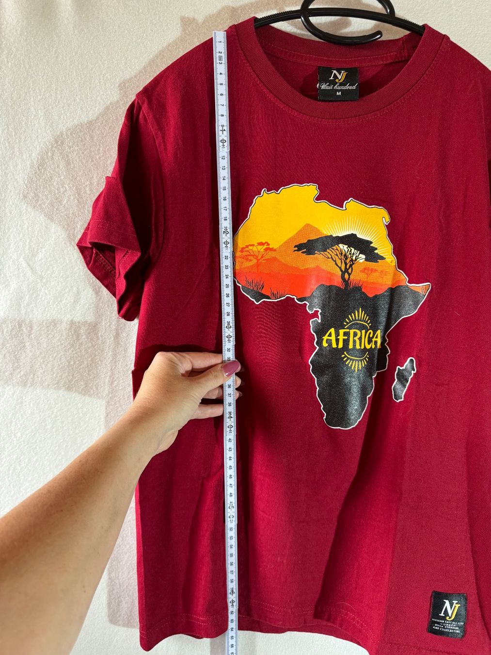 T-Shirts: Rotes Afrika T-Shirt Gr. M – Gebraucht aus Grosswangen von second_hand_dress 5