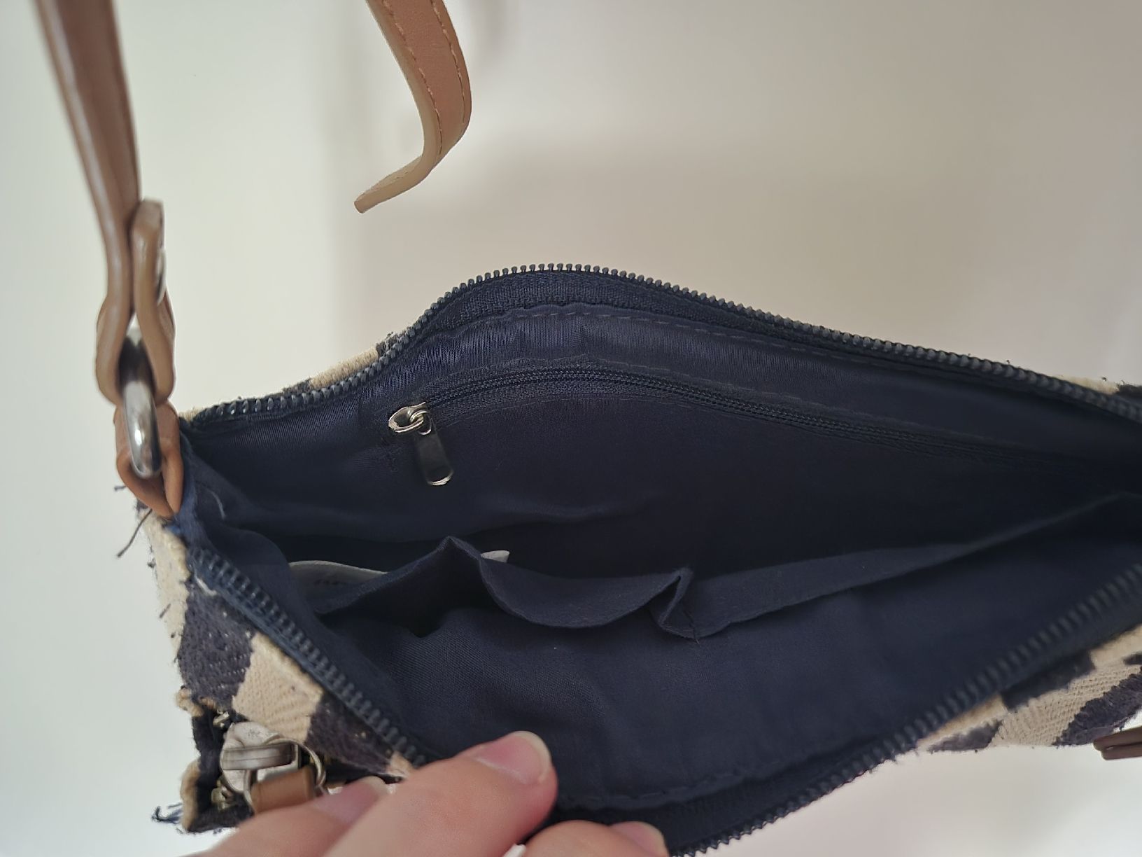Taschen für Damen: Tasche gestreift – Gebraucht aus Aesch BL von sar_j59l 3
