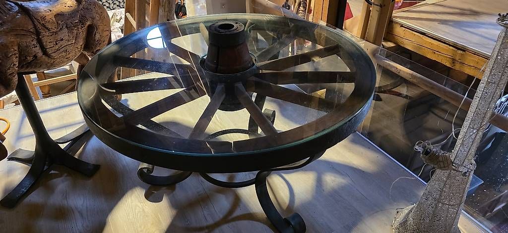 Tavoli: Jolie table  – Usato da Saubraz venduto da Caly0