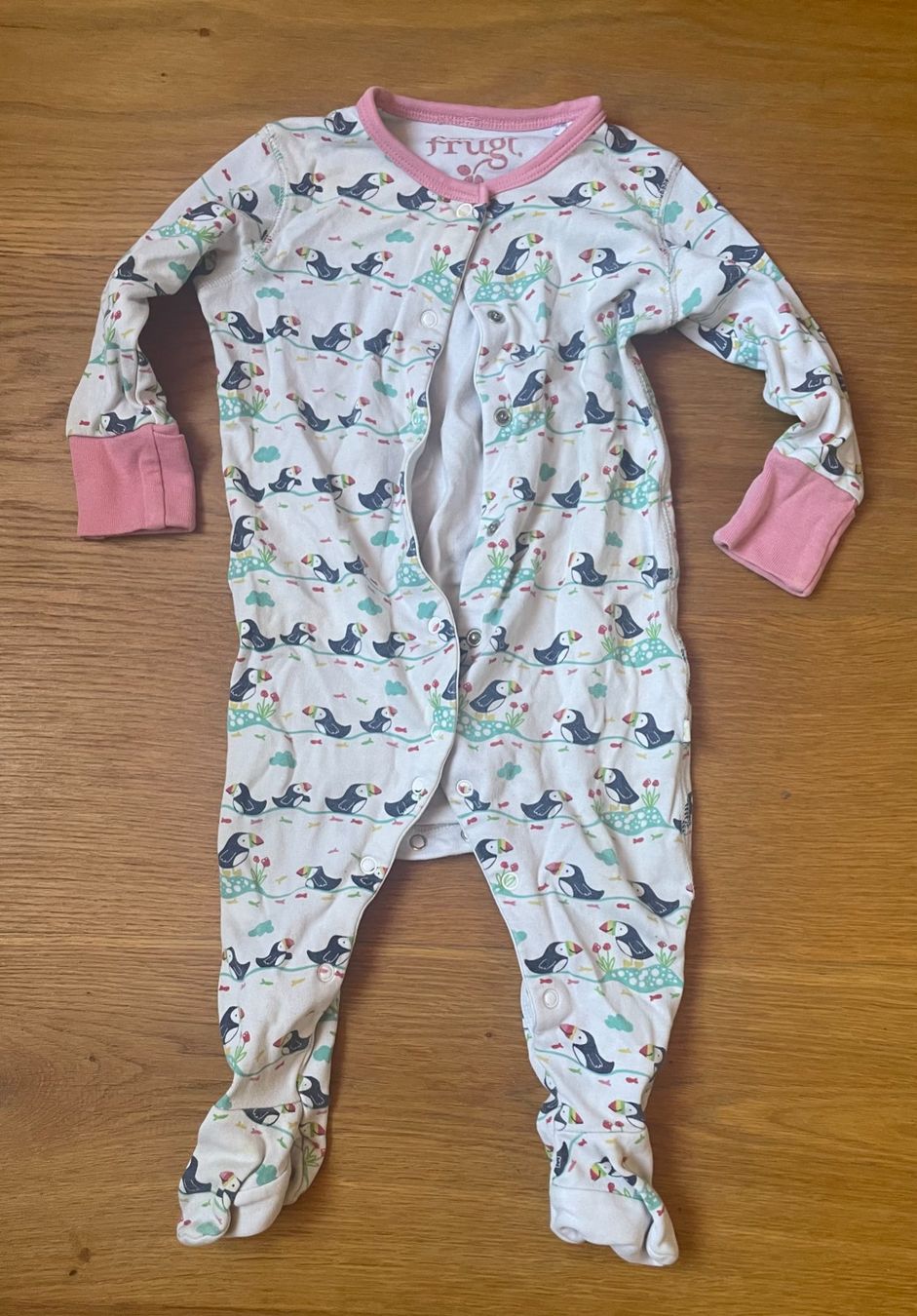 Frugi Pigiama & Simili: Frugi  Strampler 6-12 Monate Grösse 68 – Usato da Teufenthal AG venduto da sleeepless1987