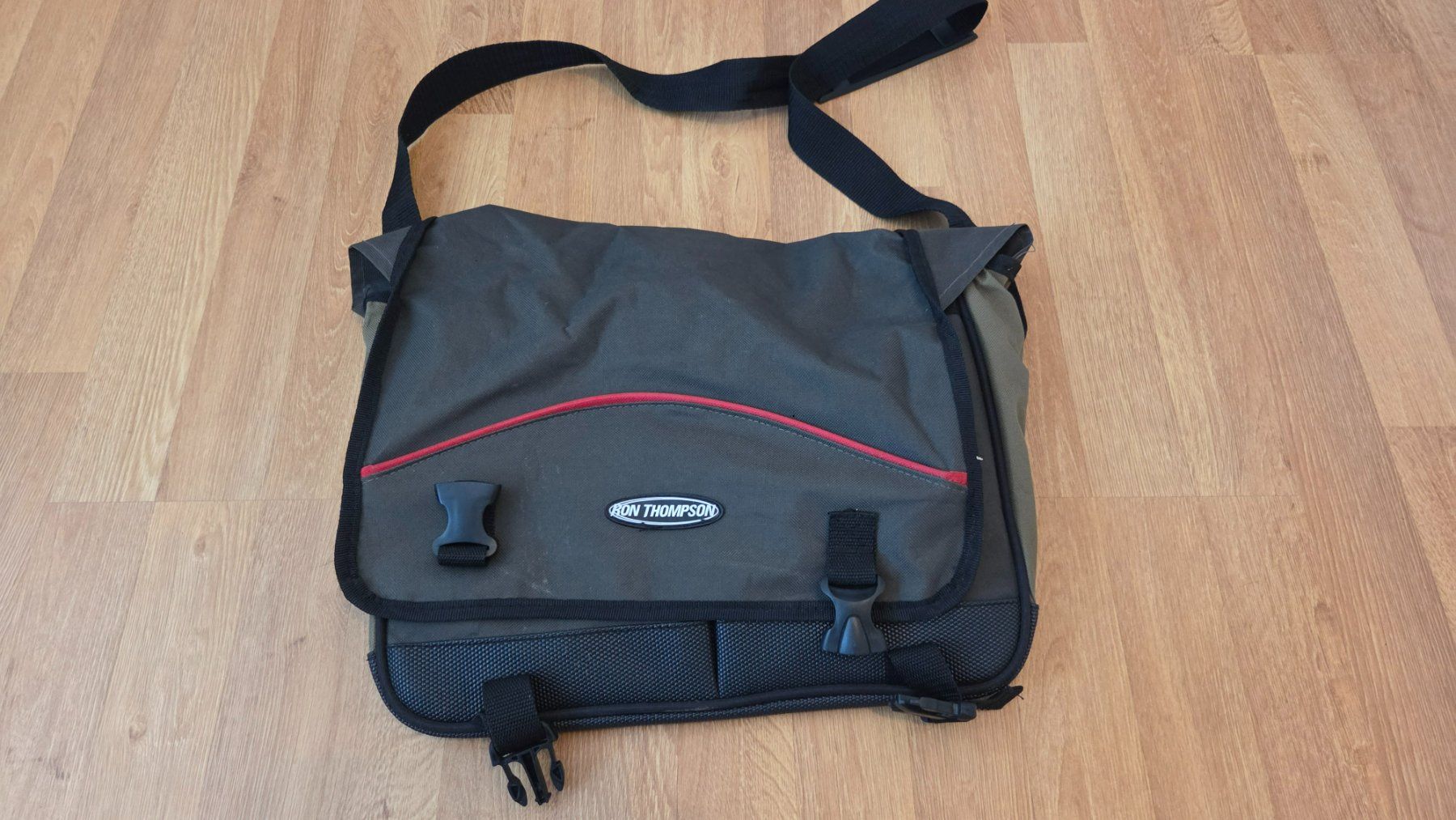 Rucksäcke: Anglerrucksack mit Stuhl! – Gebraucht aus Chur von weber52 2
