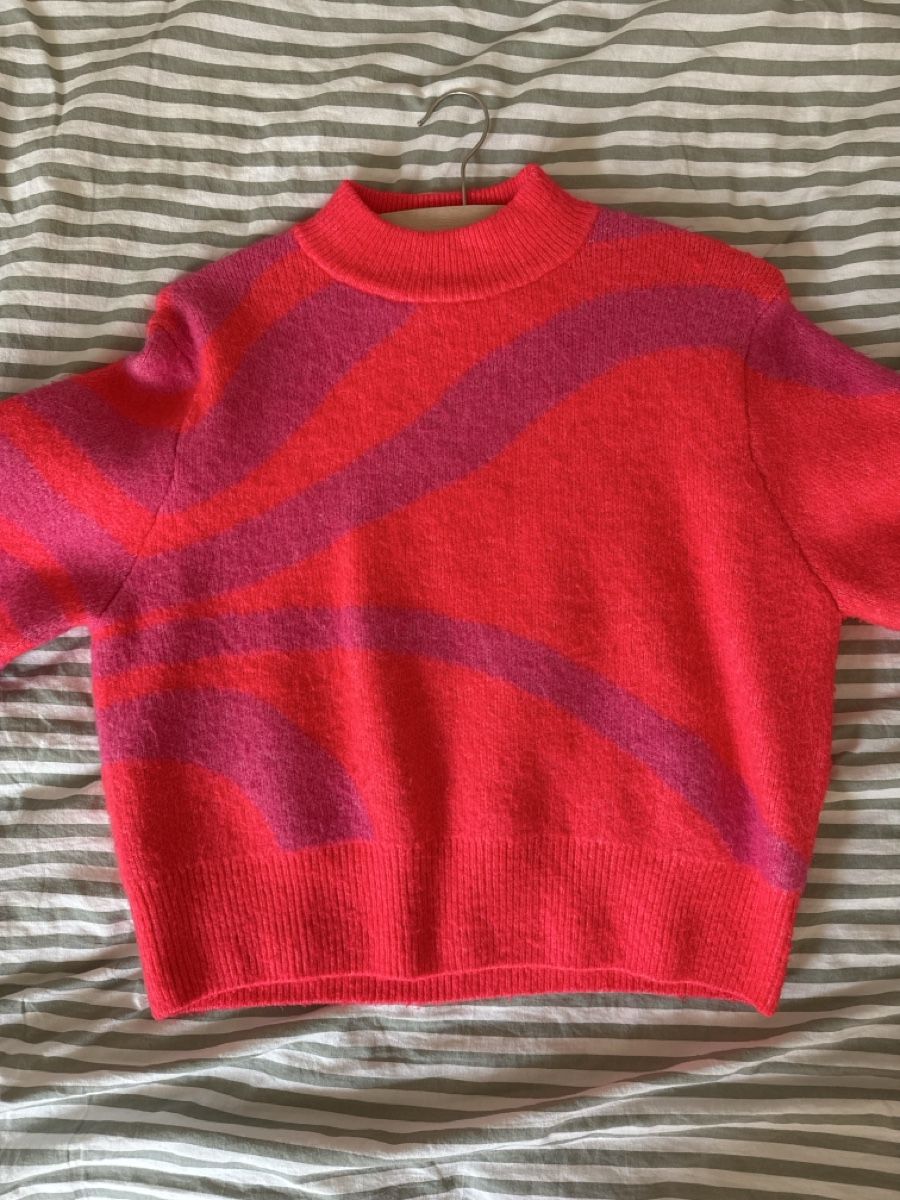 Zara Maglioni & Felpe: Neon Zara Pulli Gr. M – Usato da Basel venduto da kla_6ln8 1