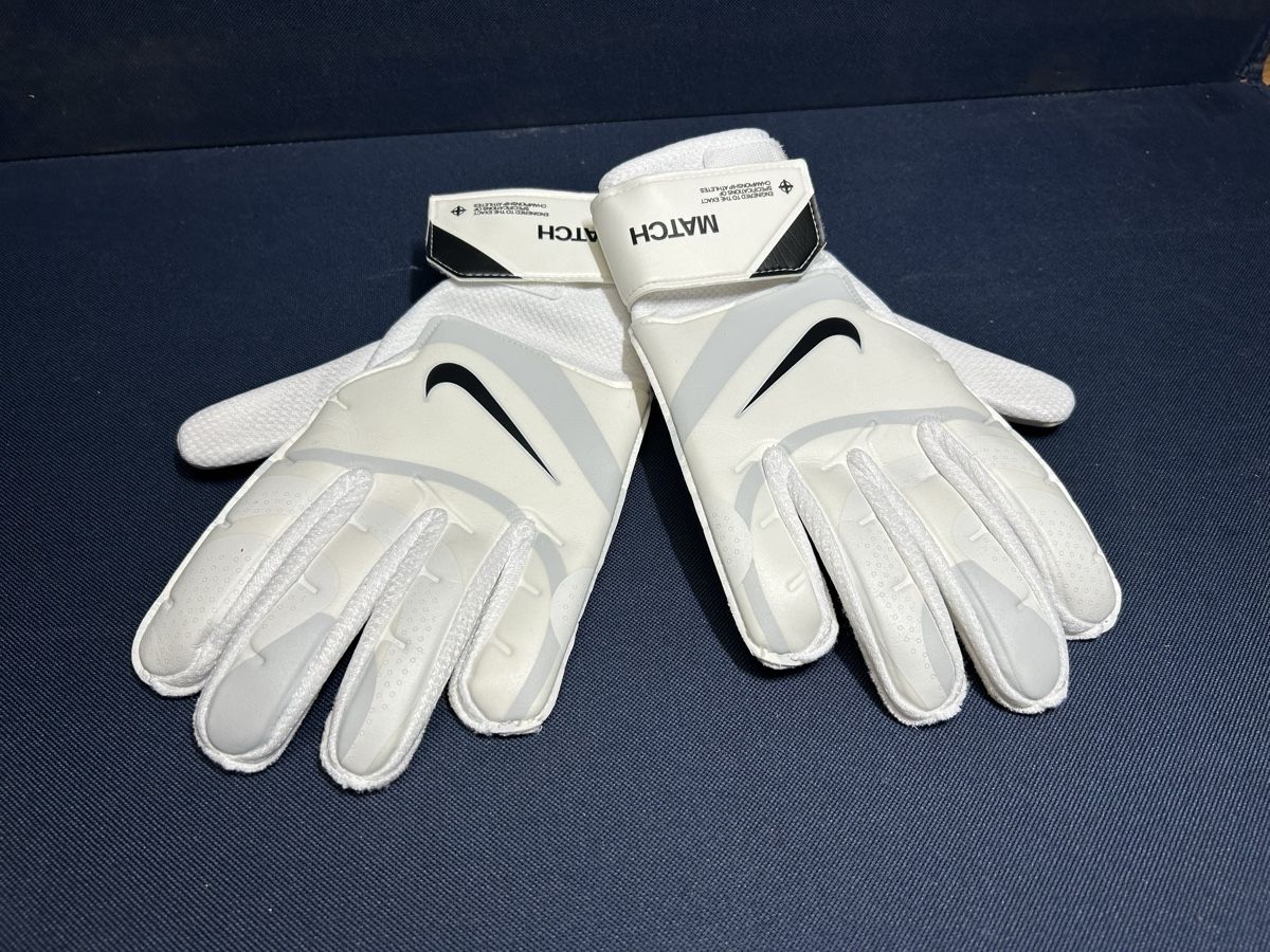 Nike Handschuhe & Handstulpen: Torwarthandschuhe Nike Grösse 9 NEU – Neu (gemäss Beschreibung) aus Ibach von heifla