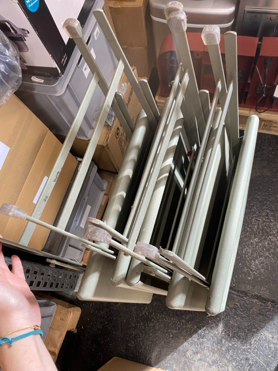 Tavoli: 3 grau-grüne metallige Klapptische – Usato da Rothenburg venduto da ab_80 3