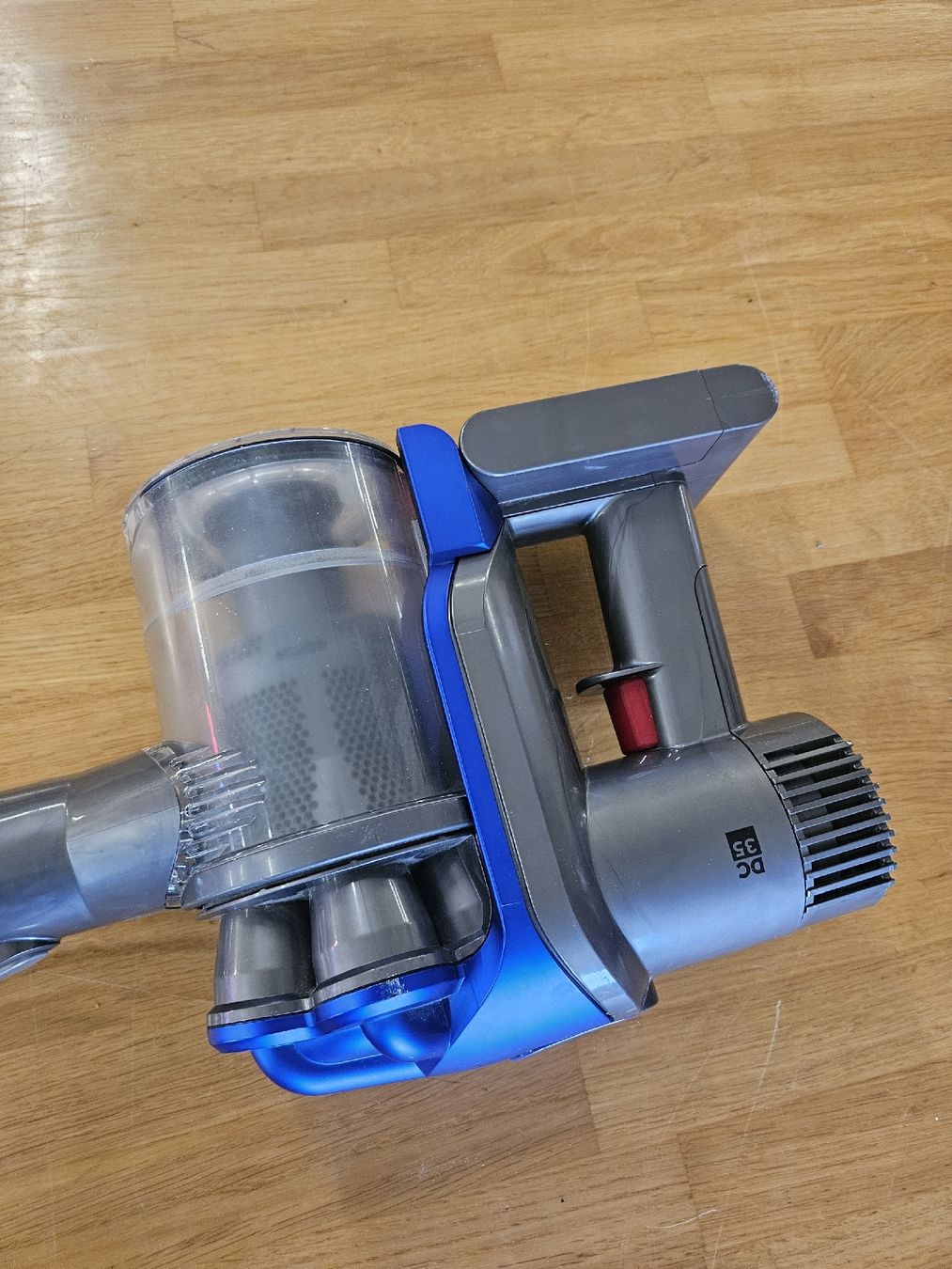 Dyson Staubsauger & Zubehör: Dyson DC 35 Kabellose Staubsauger  – Gebraucht aus Pratteln von Cartonsducoeur_bl 5